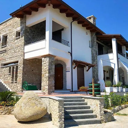 Ludomar Country - &